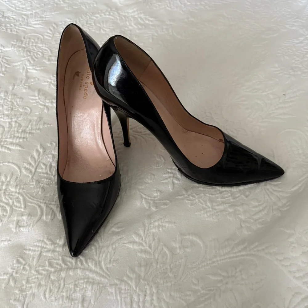 Kate Spade Vivian Black Patent Leather Pumps Heels size 8.5